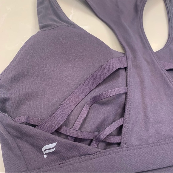 • [Fabletics] Kessler Sports Bra • - Picture 11 of 16